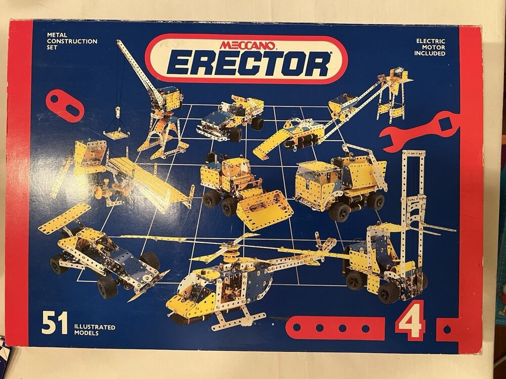 Vintage 1993 Meccano Erector Set #4 030404 51 Models 452 Parts Incomplete
